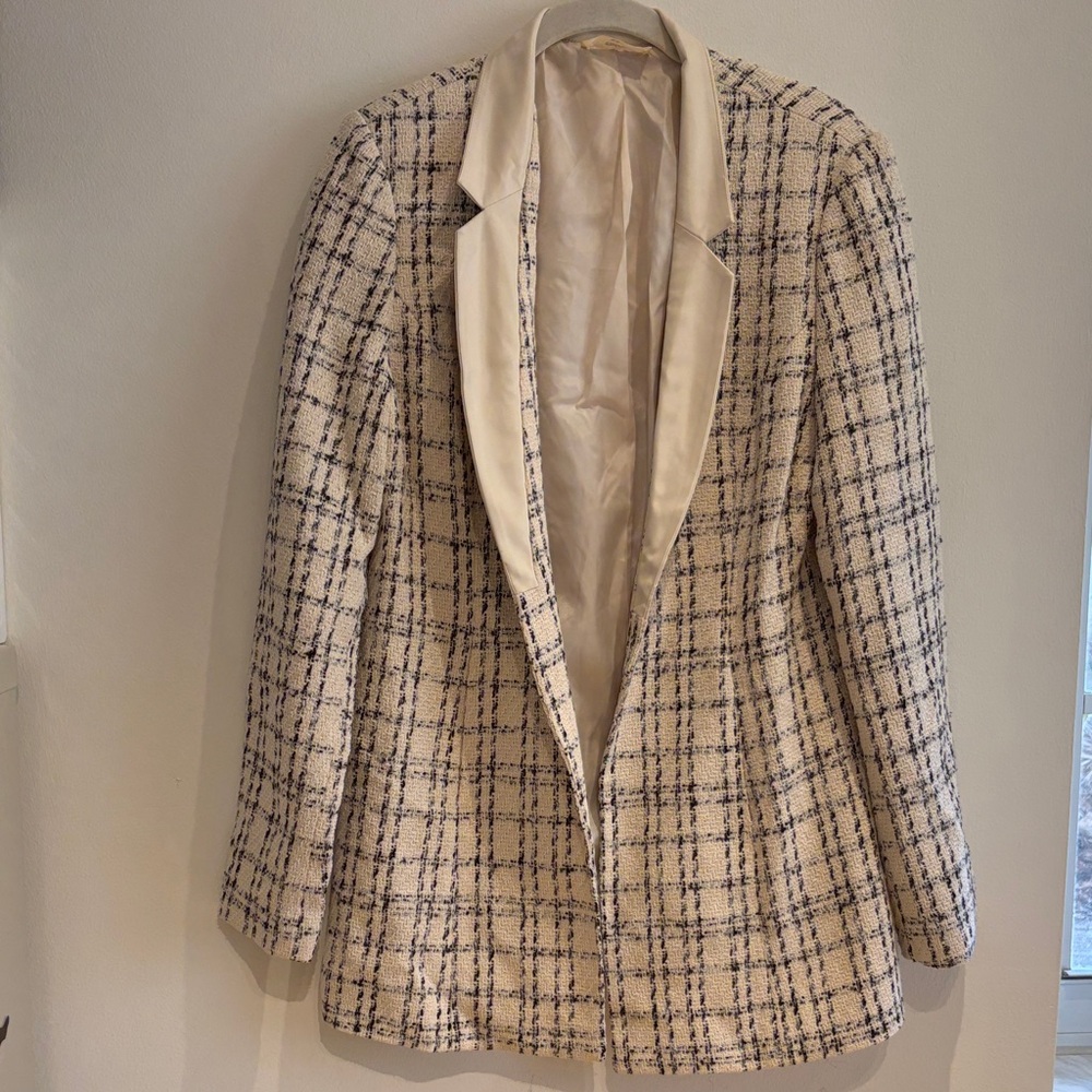 entro Cream and Navy Plaid Tweed Blazer